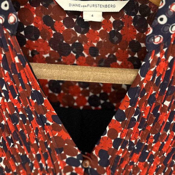 Diane von Furstenberg - Silk Pattern Dress - (Never Worn) - Picture 7 of 7